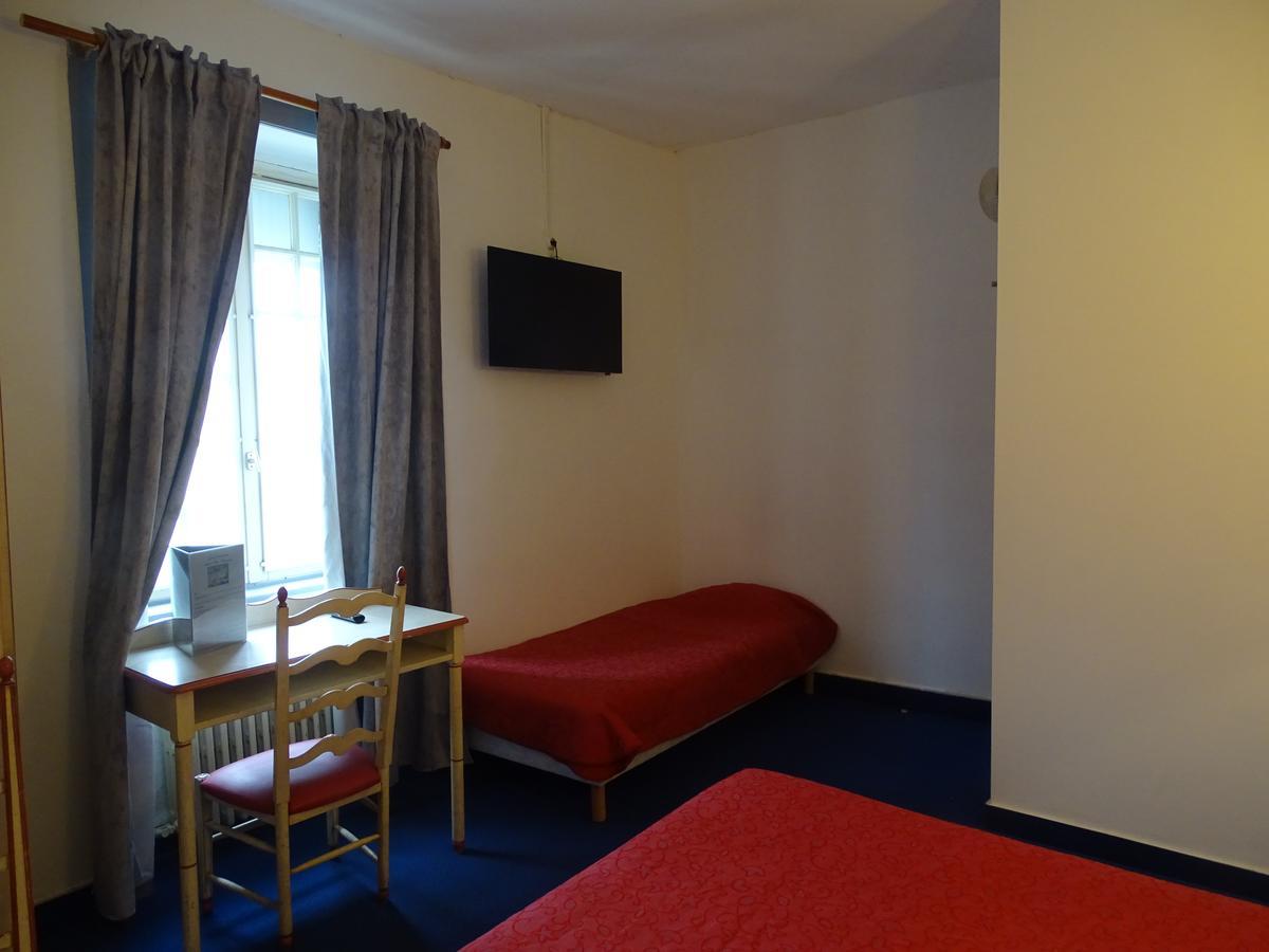 Hotel Restaurant Du Commerce La Gouesnière Kültér fotó